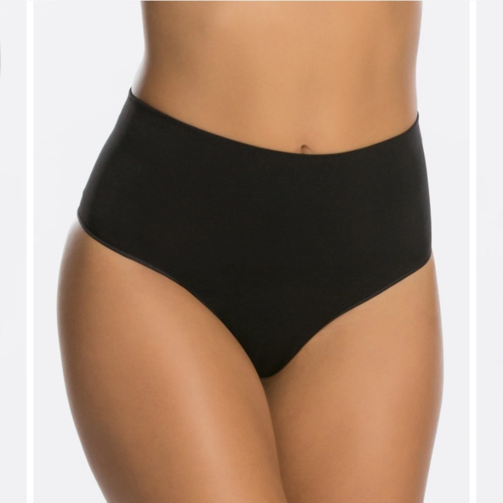 Nwt Spanx shapewear thong- black